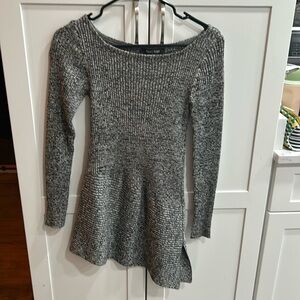 White House black market tunic